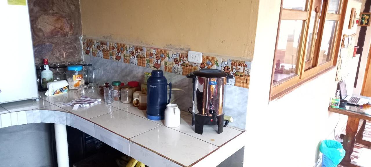Hostal Dona Clarita & Vegetarian Food Chugchilan Ngoại thất bức ảnh